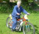 Британец чества 60 години кариера в мотосъстезания