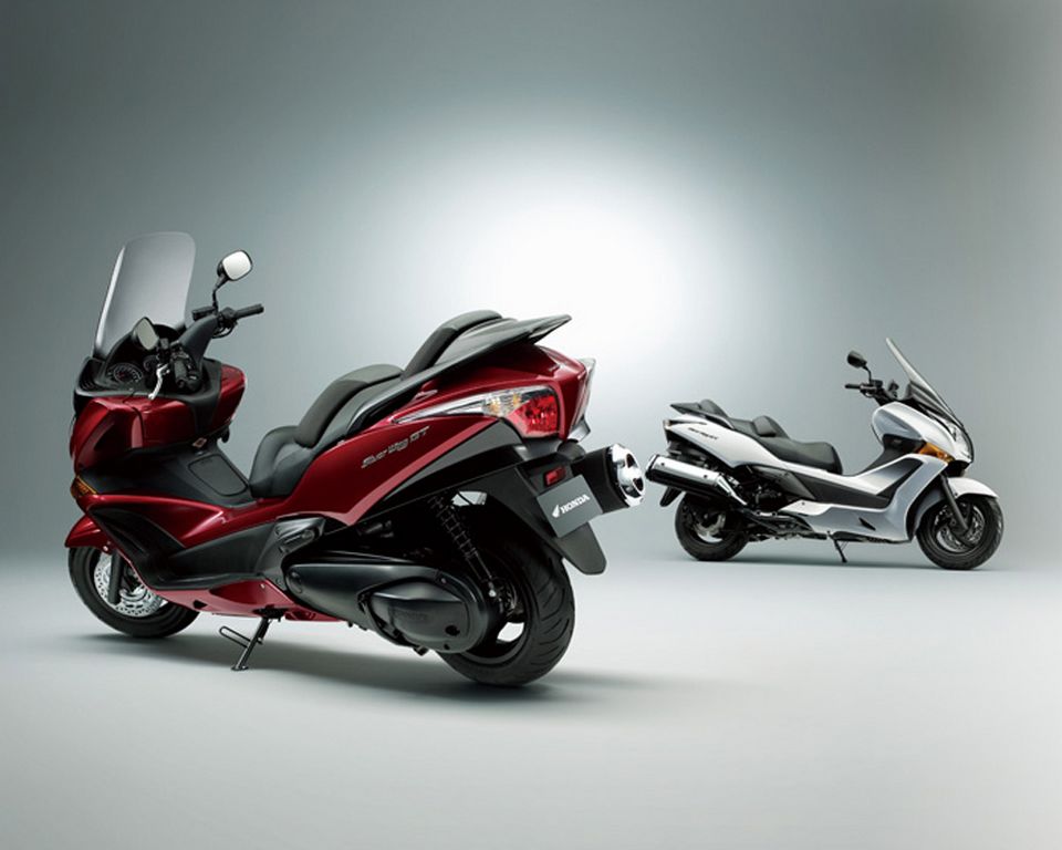 Honda Silverwing GT 600 2010