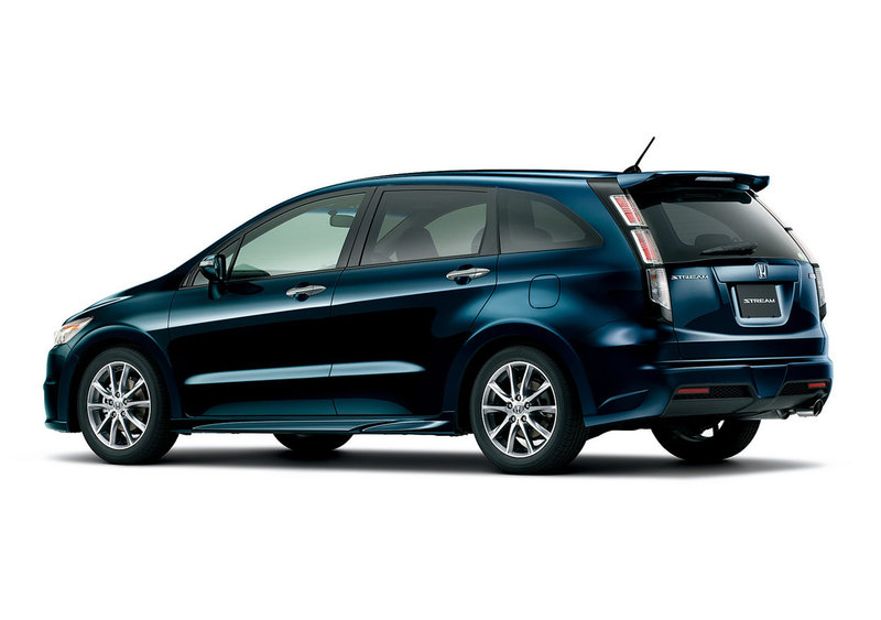 Honda Stream Facelift 2010