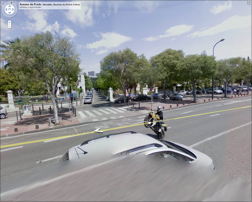 Yamaha R1 (Google Street View)