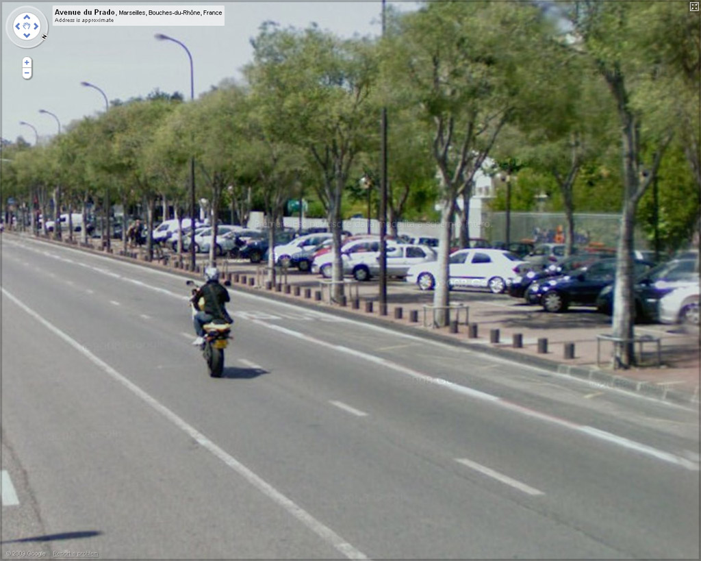 Yamaha R1 (Google Street View)