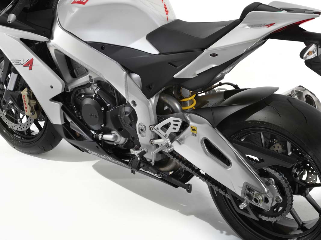 Aprilia RSV4 R