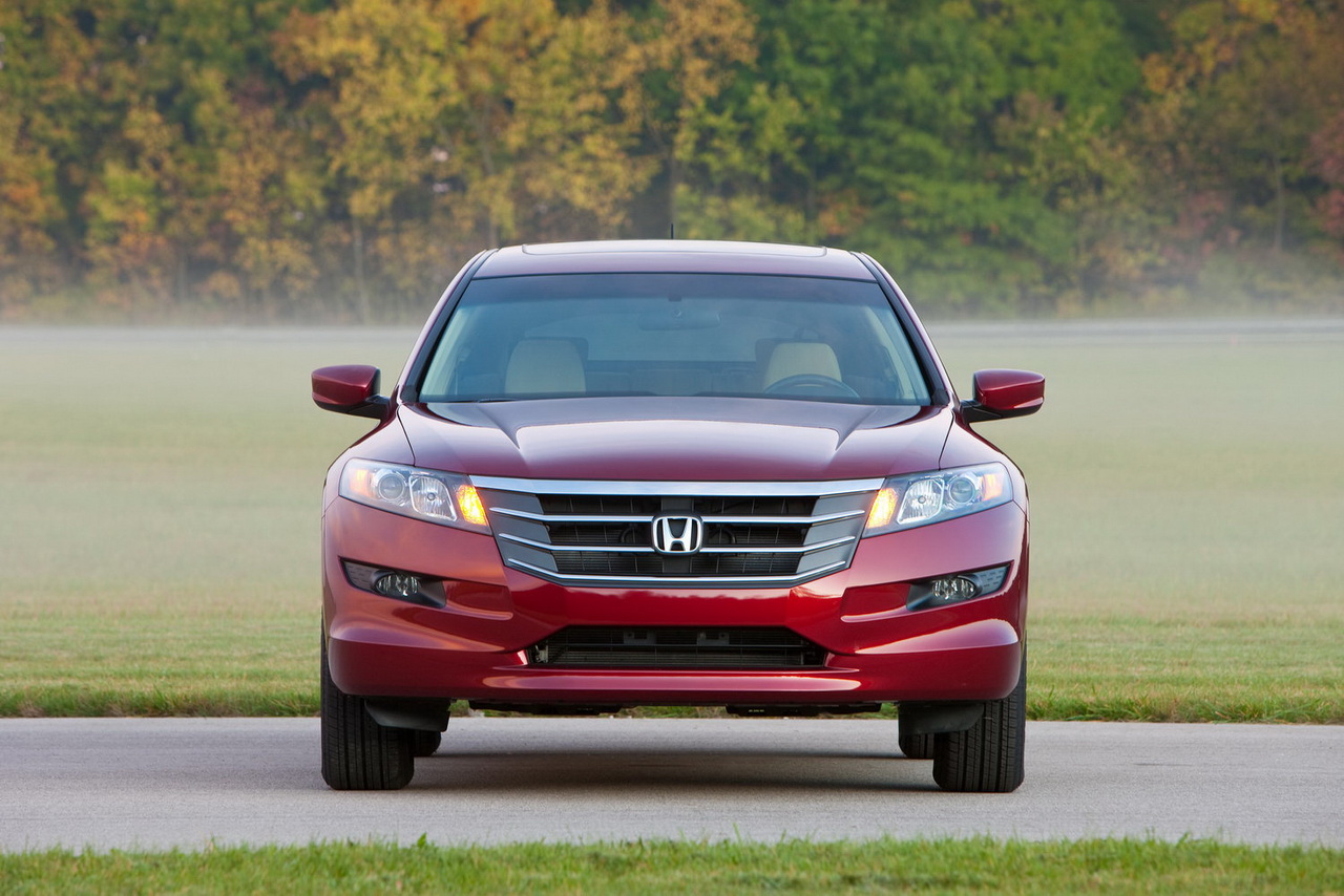 Honda Accord CrossTour (нови снимки)