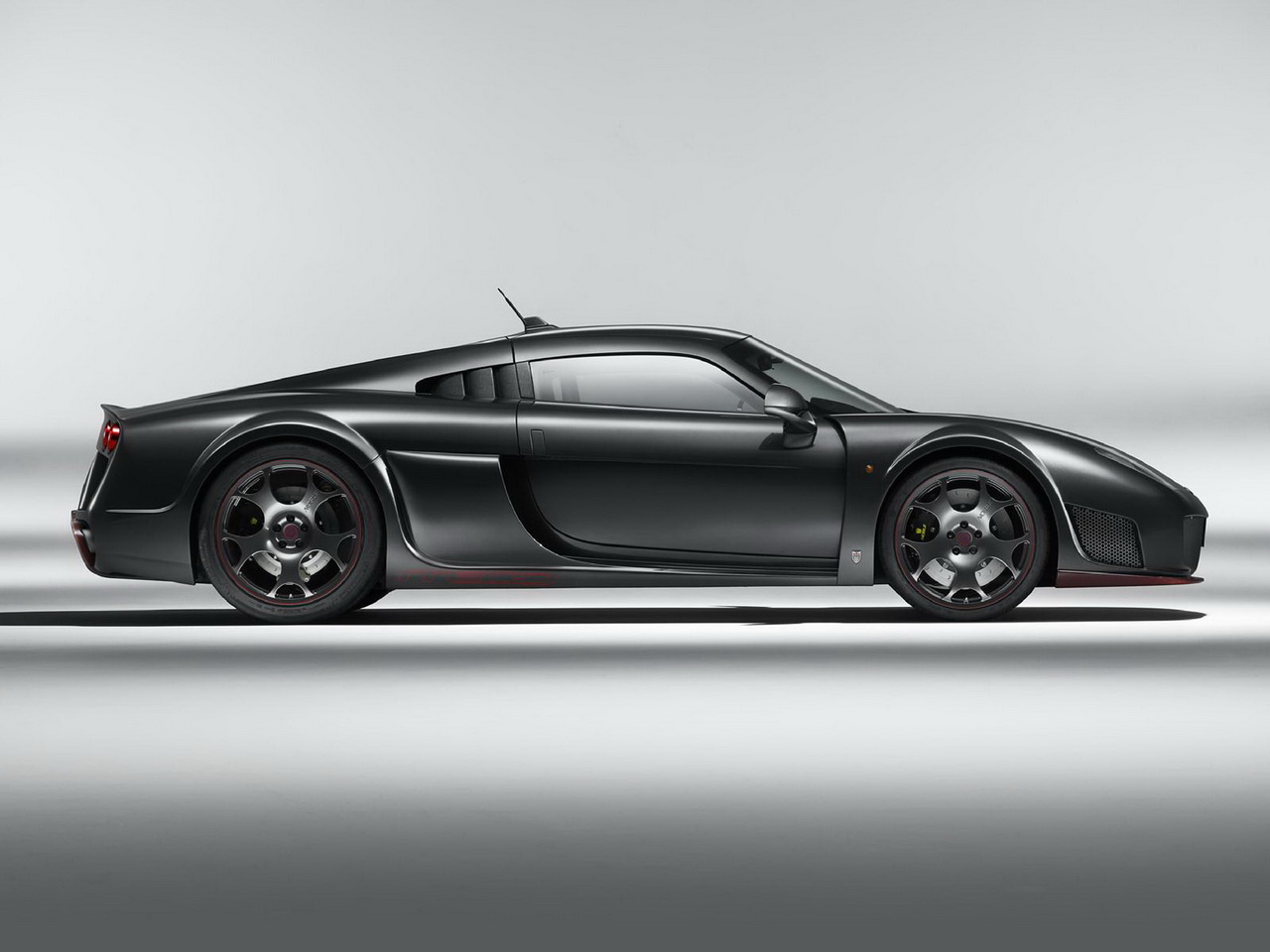 Noble M600 2011