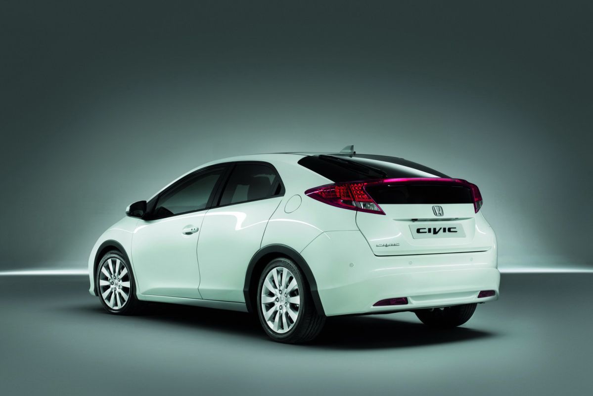 Honda Civic хечбек 2012